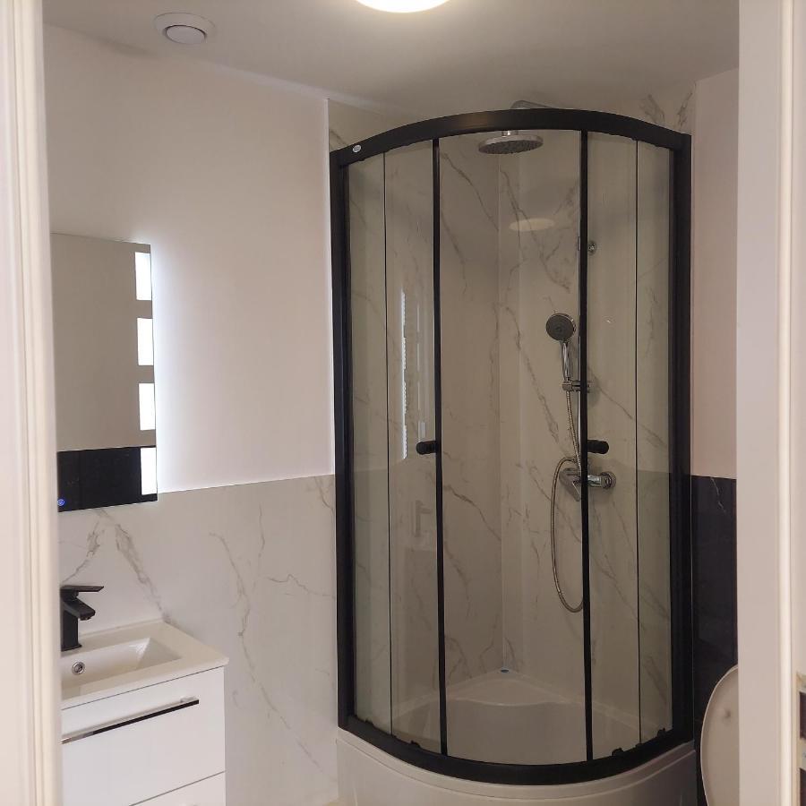 Apartament Mira Rzeszow Bagian luar foto
